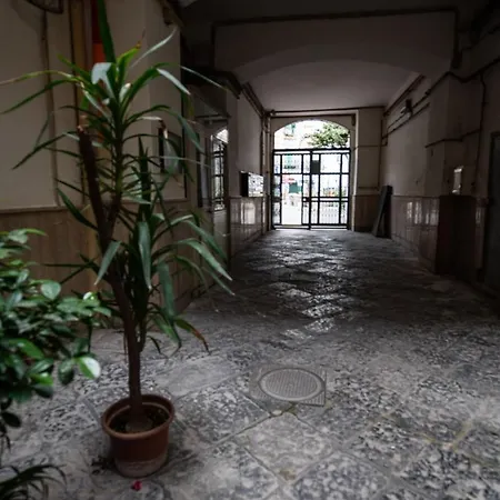 Doria 3* Naples