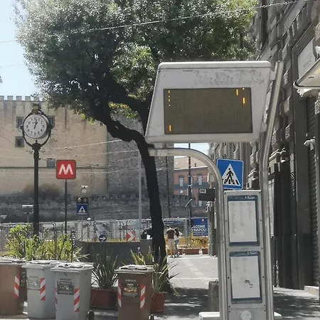 Doria Oda ve Kahvaltı Napoli